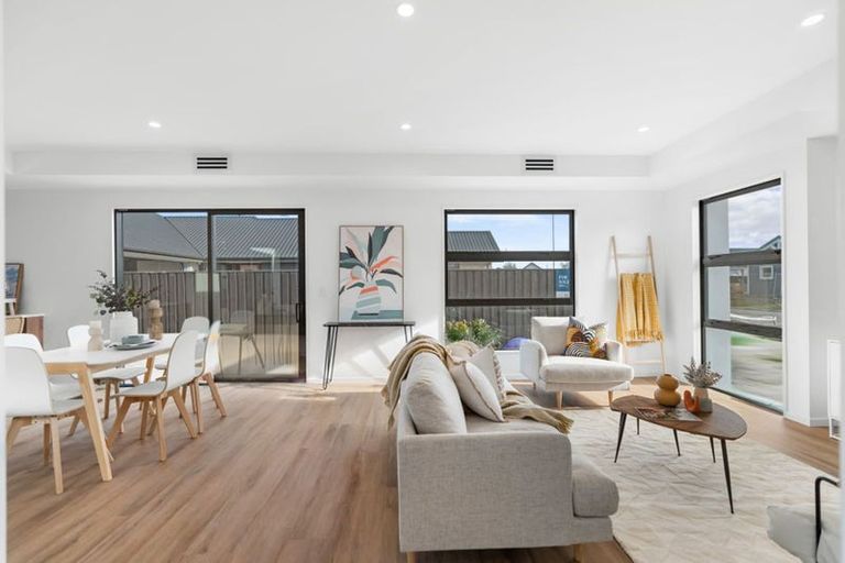 Photo of property in 3 Ferbane Way, Halswell, Christchurch, 8025