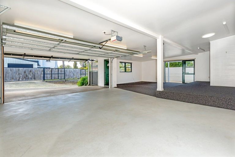 Photo of property in 17 Ormond Road, Whataupoko, Gisborne, 4010