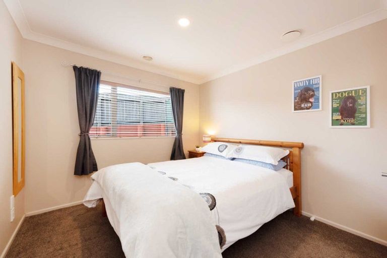 Photo of property in 58 Staithes Drive North, Whitby, Porirua, 5024