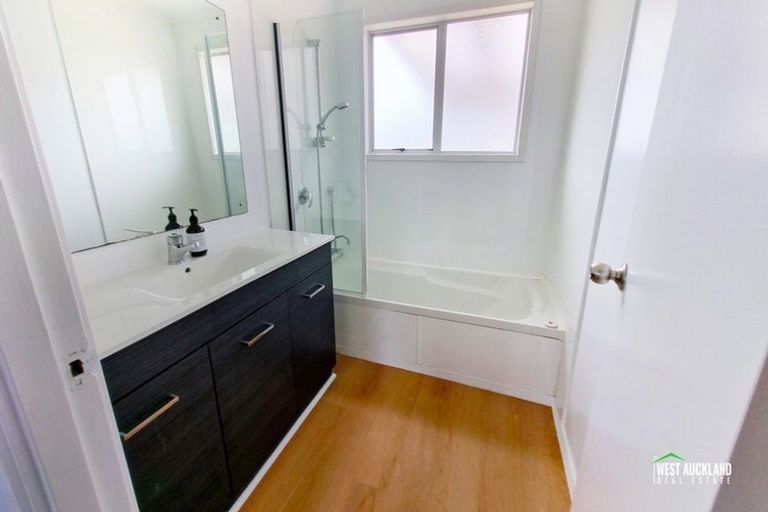 Photo of property in 9 Arodella Crescent, Ranui, Auckland, 0612