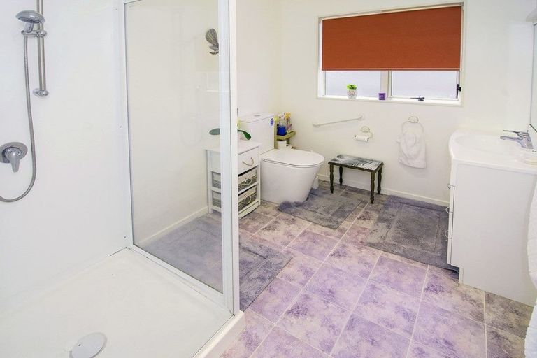 Photo of property in Holdsworth Villas, 59/2 William Donald Drive, Solway, Masterton, 5810