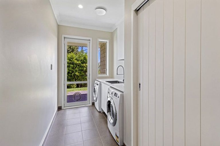 Photo of property in 163e West Road, Kaukapakapa, 0873