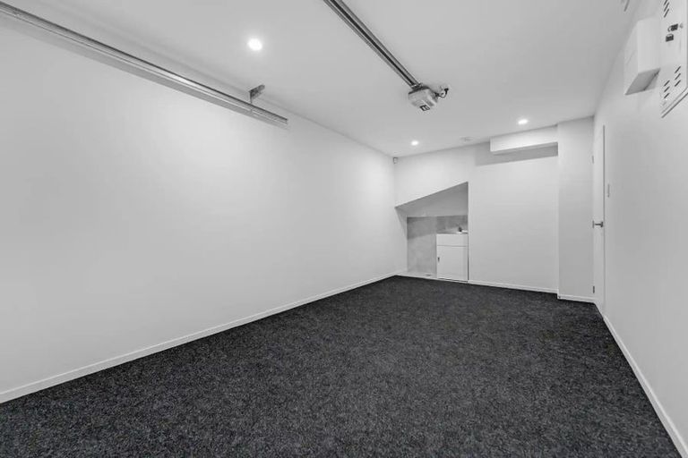 Photo of property in 163b Bradbury Road, Botany Downs, Auckland, 2010