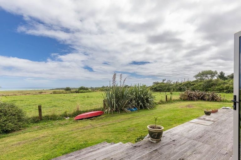 Photo of property in 5 Prospector Place, Barrytown, Runanga, 7873