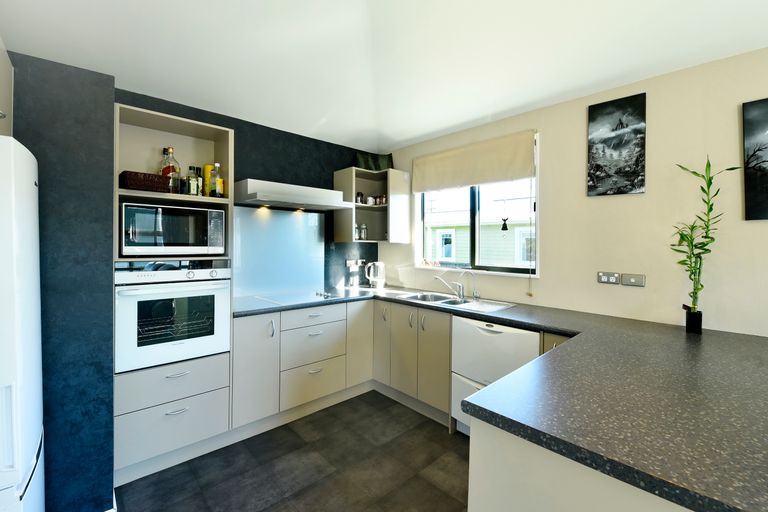 Photo of property in 11a Polstead Road, Stoke, Nelson, 7011