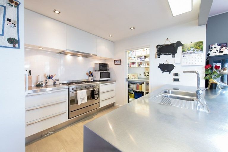 Photo of property in 127 Coutts Road, Gore, 9710