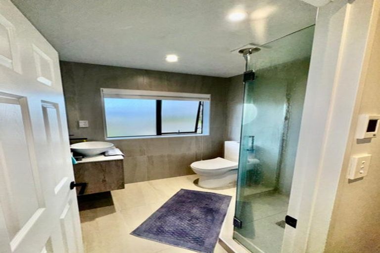 Photo of property in 236 Paremoremo Road, Lucas Heights, Auckland, 0632