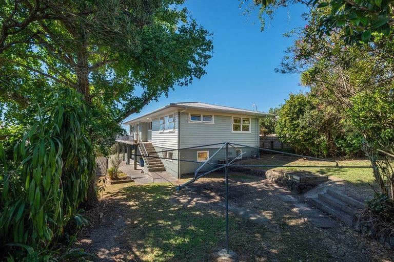 Photo of property in 24 Speedy Crescent, Hillcrest, Auckland, 0627