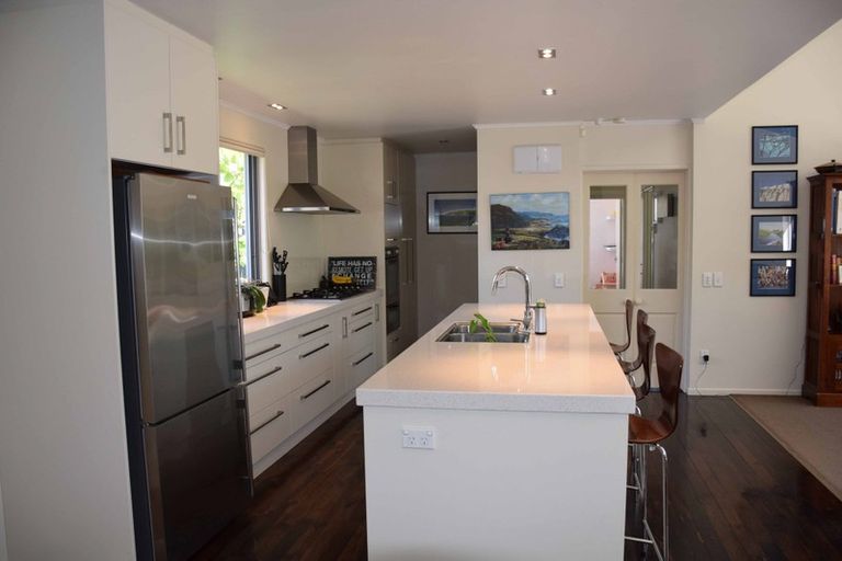 Photo of property in 4 Berne Place, Birkenhead, Auckland, 0626