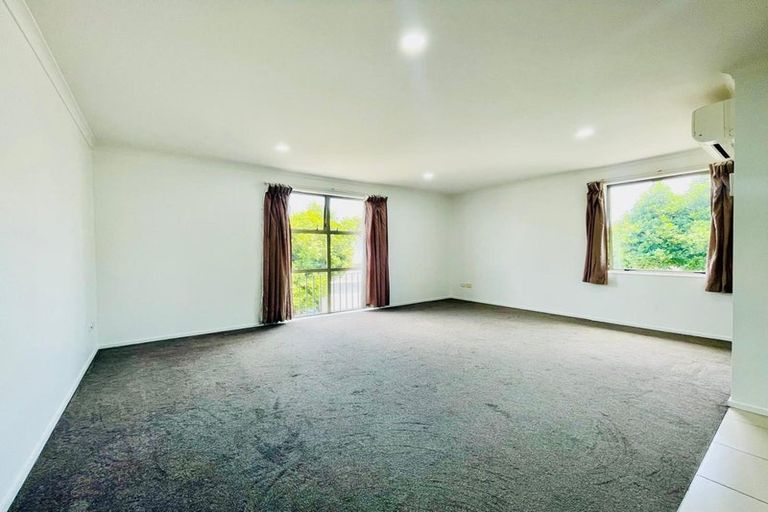 Photo of property in 2 Reins Road, Takanini, 2112