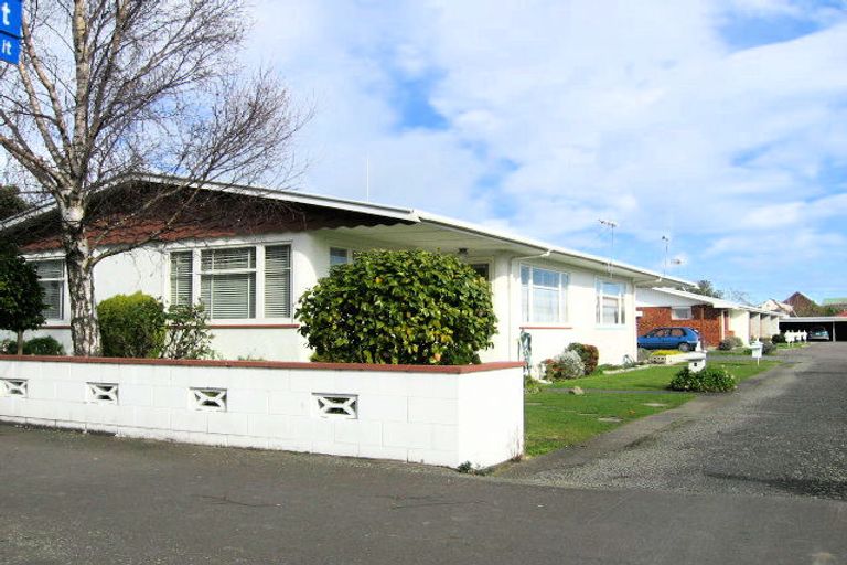 Photo of property in 7 Kiwi Court, Roslyn, Palmerston North, 4414