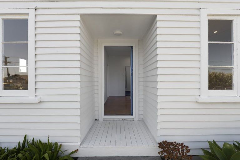 Photo of property in 63 Brois Street, Frankleigh Park, New Plymouth, 4310