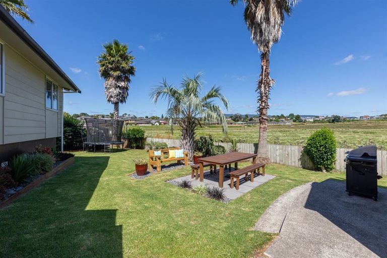 Photo of property in 27a Edgehill Place, Te Puke, 3119