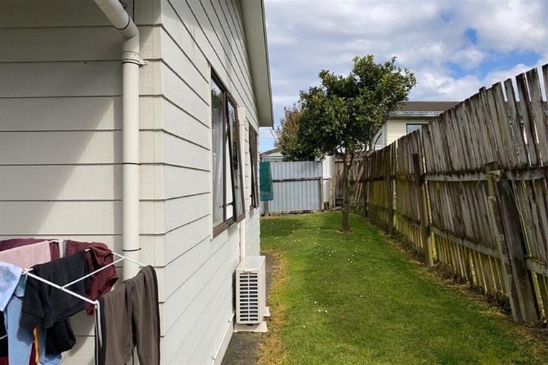 Photo of property in 2/935 Cameron Road, Gate Pa, Tauranga, 3112