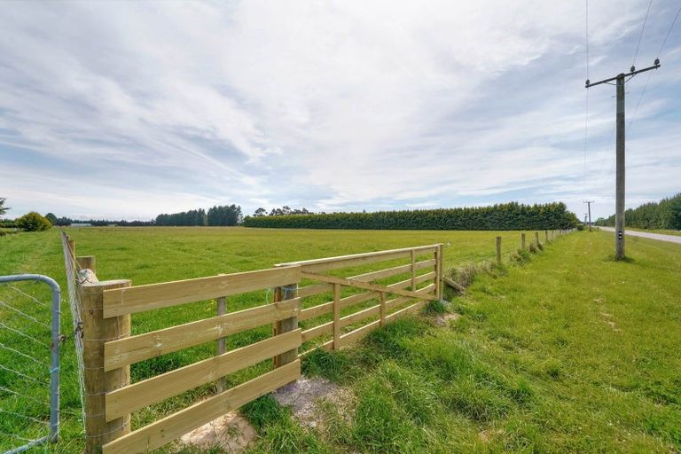 Photo of property in 76 Duffs Road, Balcairn, Amberley, 7477