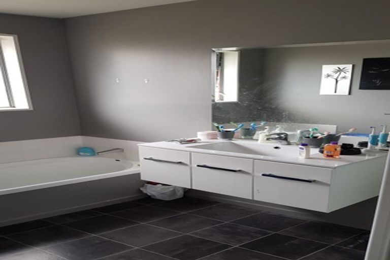 Photo of property in 48 Bayswater Crescent, Bromley, Christchurch, 8062