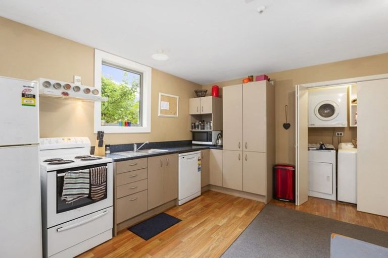 Photo of property in 142 Saint David Street, North Dunedin, Dunedin, 9016