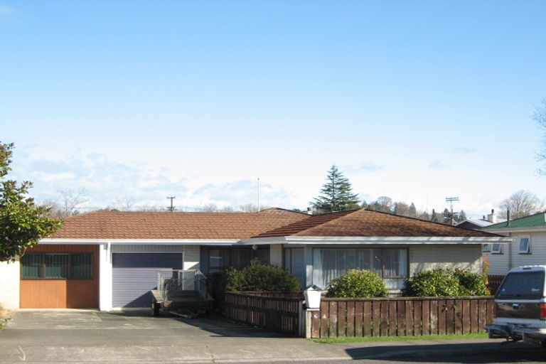 Photo of property in 6a Hinemoa Terrace, Waipukurau, 4200
