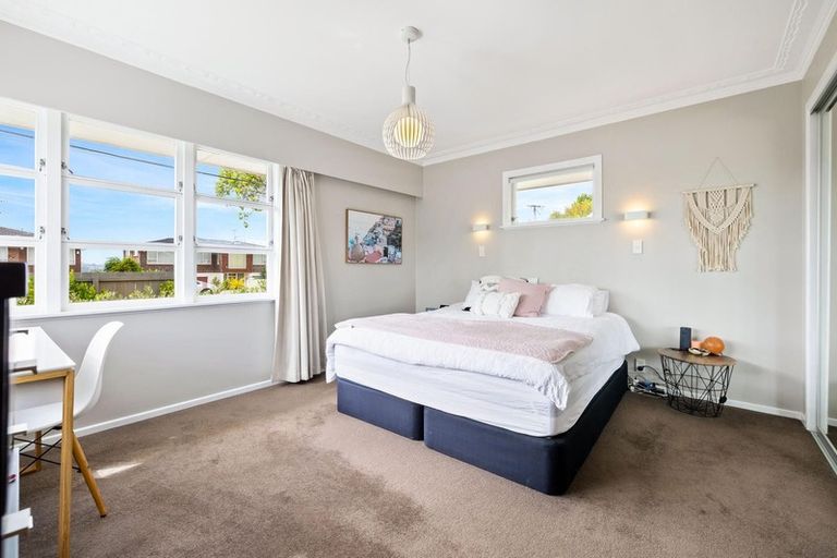 Photo of property in 46a Te Atatu Road, Te Atatu South, Auckland, 0610