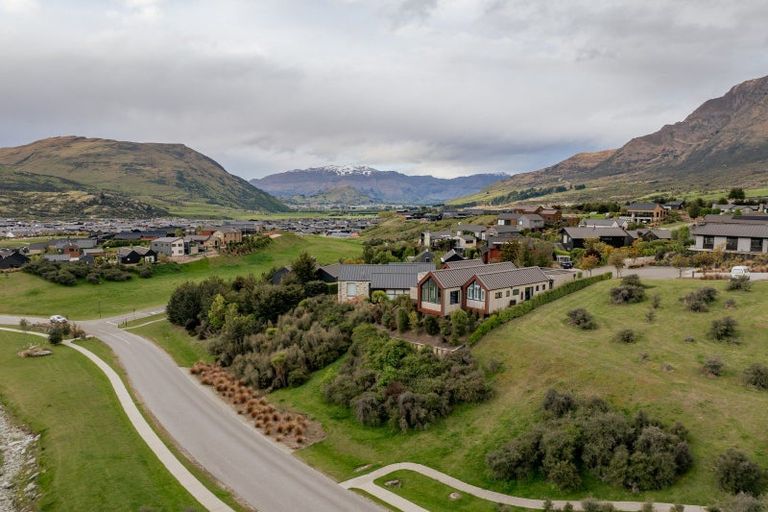 Photo of property in 4 Mckellar Drive, Jacks Point, Queenstown, 9371