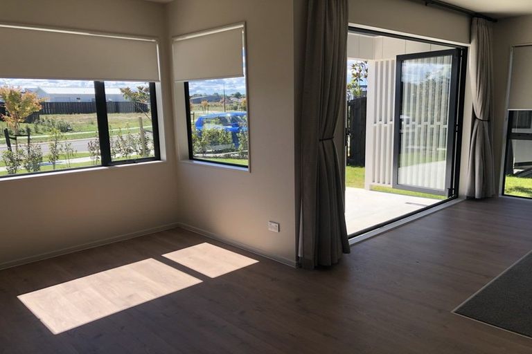 Photo of property in 4 Rahui Street, Strathmore Park, Wellington, 6022