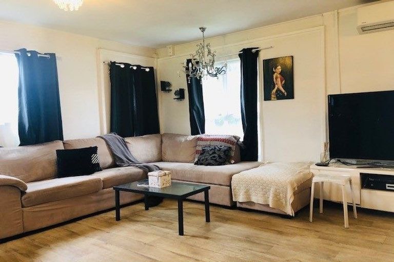 Photo of property in 1/30 Latham Avenue, Pakuranga, Auckland, 2010