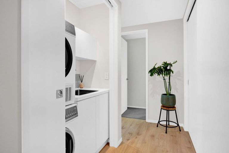 Photo of property in 7 Mackillop Way, Brooklands, New Plymouth, 4310