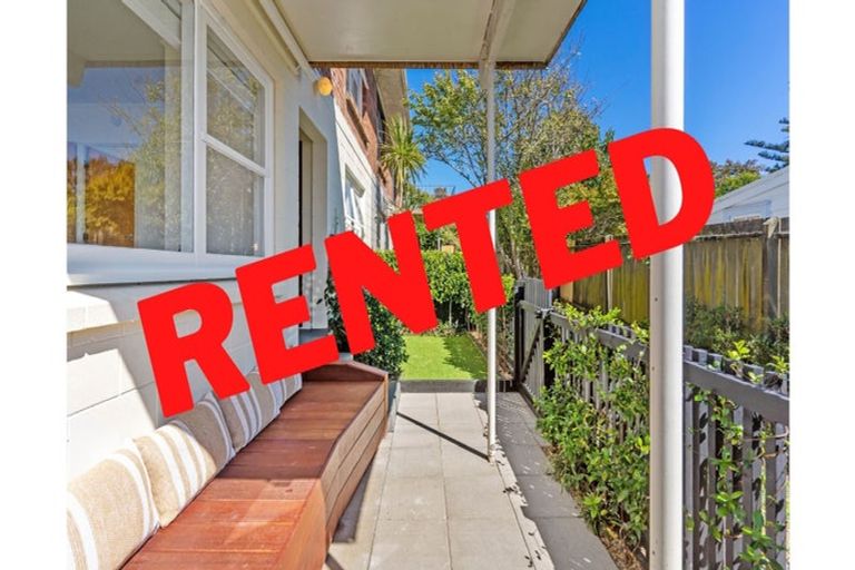 Photo of property in 1/5 Cambria Road, Devonport, Auckland, 0624