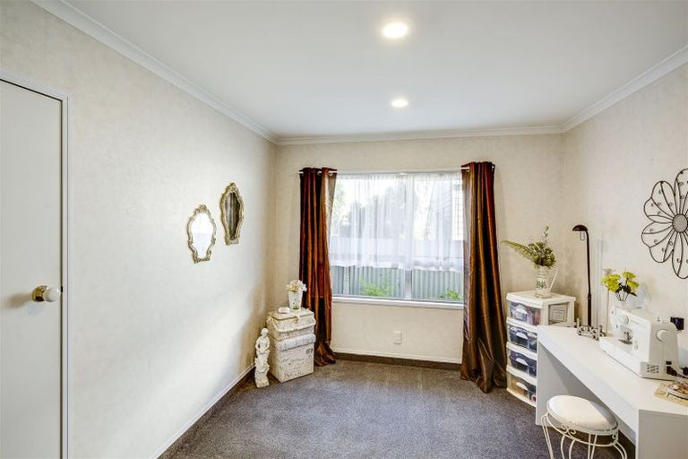 Photo of property in 270a Kennedy Road, Onekawa, Napier, 4110