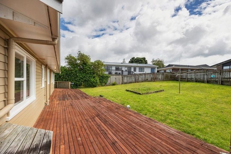 Photo of property in 21 Waitaki Street, Henderson, Auckland, 0612