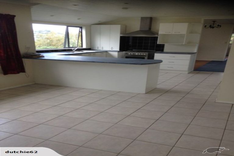 Photo of property in 115 Vipond Road, Stanmore Bay, Whangaparaoa, 0932