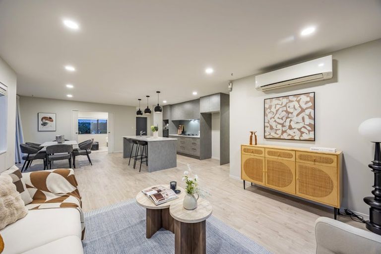 Photo of property in 21 Vintry Drive, Huapai, Kumeu, 0810