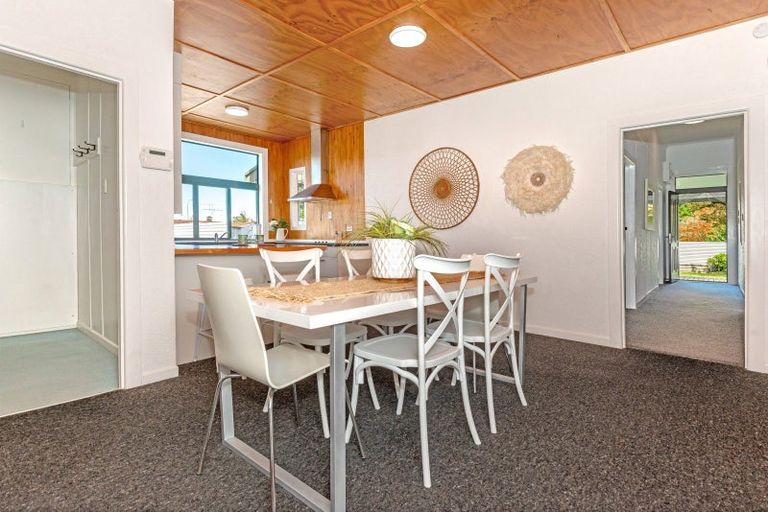 Photo of property in 17 Ormond Road, Whataupoko, Gisborne, 4010