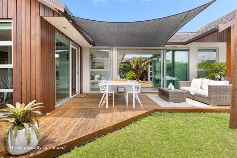 Photo of property in 10 Palazzo Drive, Papamoa Beach, Papamoa, 3118
