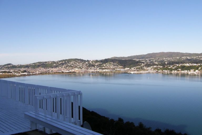 Photo of property in 27 Kaikoura Street, Maupuia, Wellington, 6022