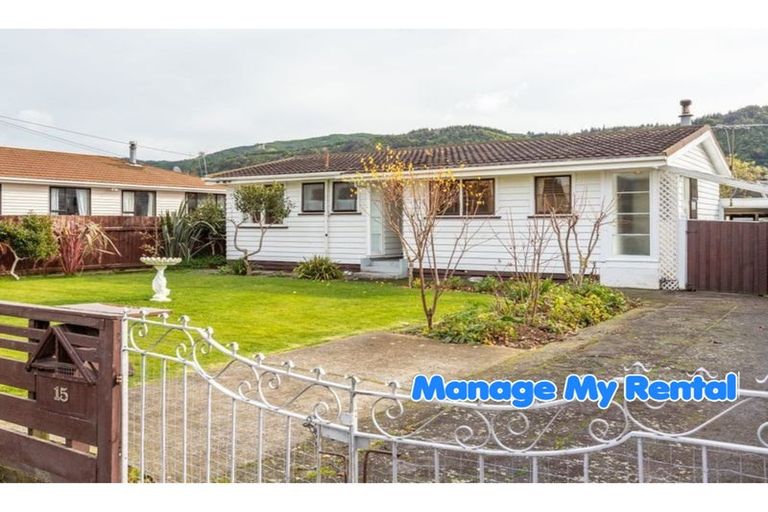 Photo of property in 15 Ruahine Street, Trentham, Upper Hutt, 5018