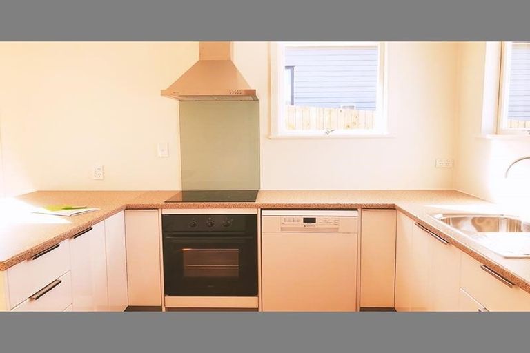 Photo of property in 25b Arrow Road, Forrest Hill, Auckland, 0620