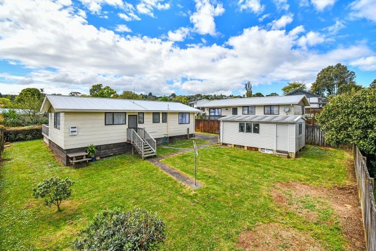 Photo of property in 2 Inca Place, Red Hill, Papakura, 2110
