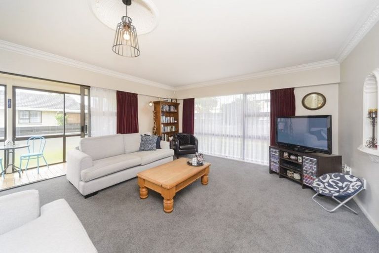 Photo of property in 111 College Street, Awapuni, Palmerston North, 4412