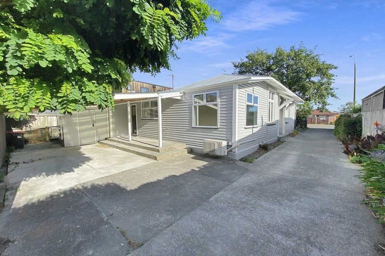 Photo of property in 16 Edgeware Road, St Albans, Christchurch, 8014
