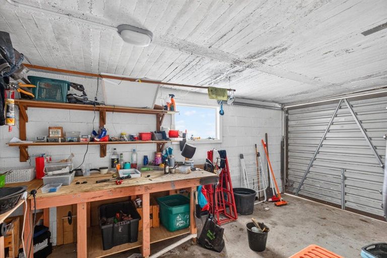 Photo of property in 954 Whangaparaoa Road, Manly, Whangaparaoa, 0930