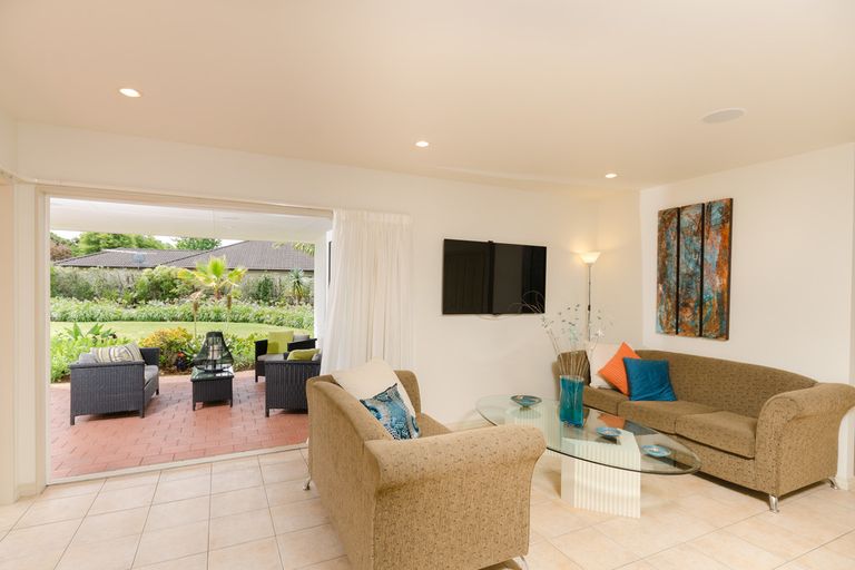 Photo of property in 32 Blue Marlin Drive, Kerikeri, 0230