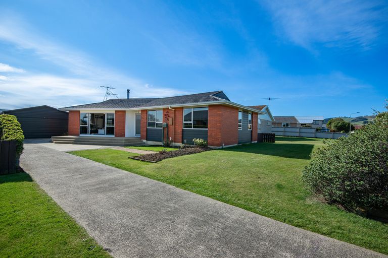 Photo of property in 38 Doon Street, Mosgiel, 9024