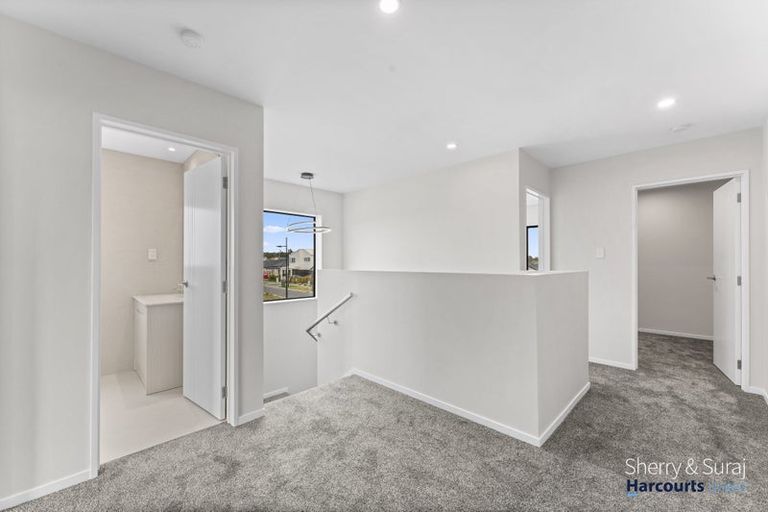 Photo of property in 39a Hari Road, Karaka, 2113