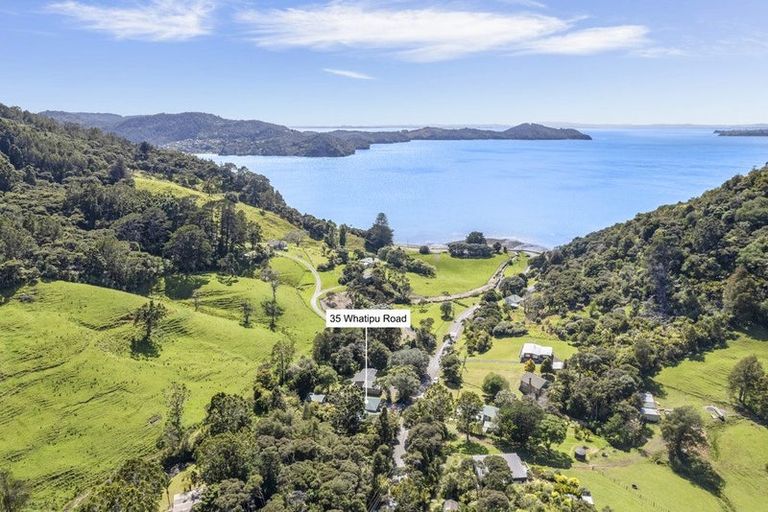 Photo of property in 35 Whatipu Road, Huia, Auckland, 0604