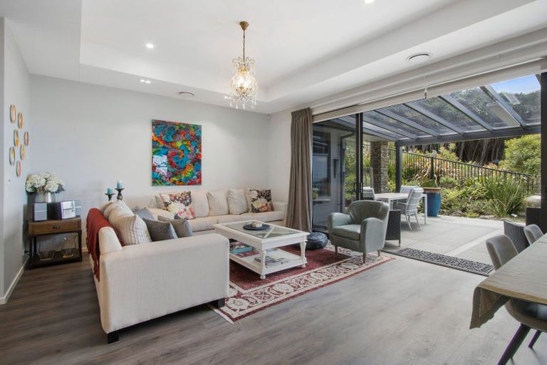 Photo of property in 49 Lakeside Terrace, Omokoroa, 3114