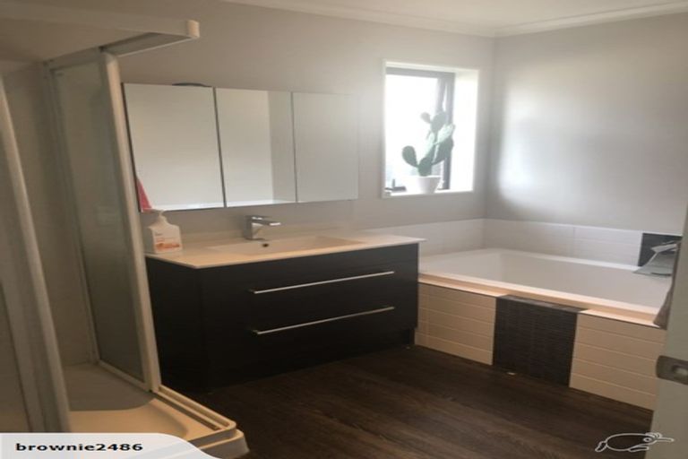 Photo of property in 17 Eyrewell Road, Pegasus, 7612