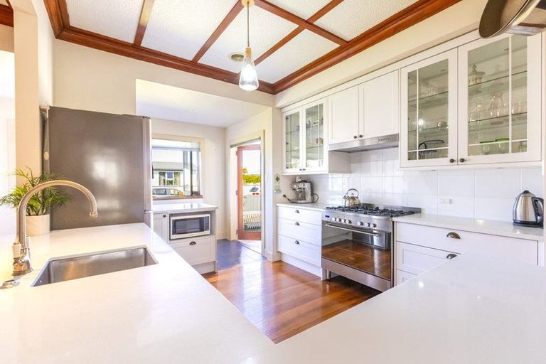 Photo of property in 19 Elbourne Street, Taradale, Napier, 4112