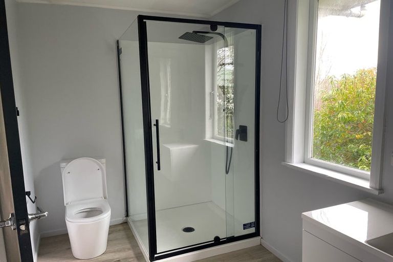 Photo of property in 15a View Street, Maungaturoto, 0520