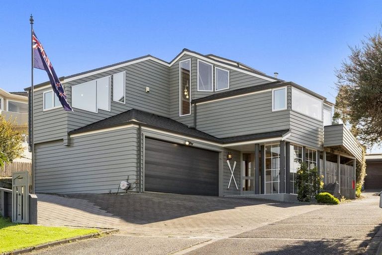 Photo of property in 7b Peter Terrace, Castor Bay, Auckland, 0620